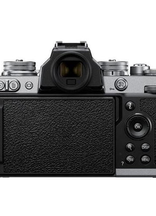 Nikon Z fc + 16-50 mm f/3.5-6.3 VR