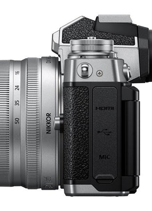 Nikon Z fc + 16-50 mm f/3.5-6.3 VR